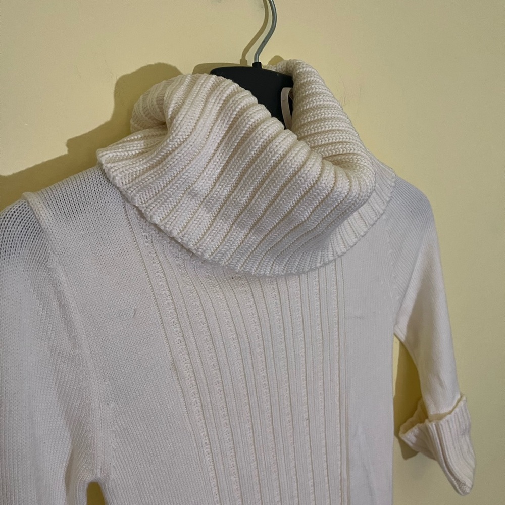 Candie's Cream Ribbed Turtleneck Sweater Medium NWT - Picture 3 of 8